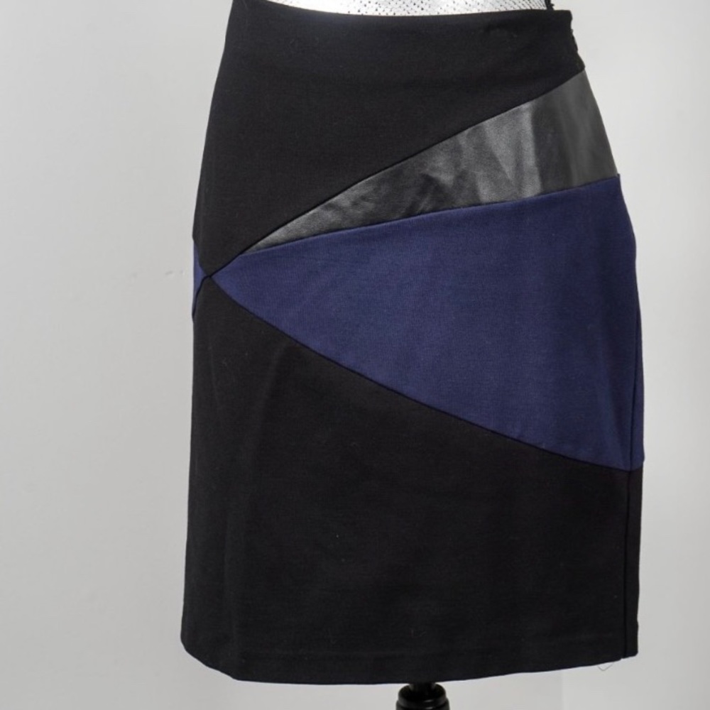 NWOT DKNY mixed media skirt - sz 12